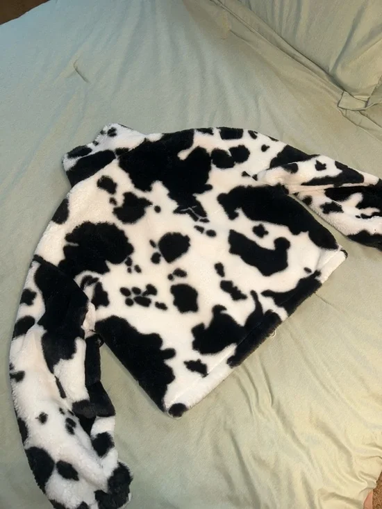 Women’s Black & White Faux Fur Cow Print Jacket - Picture 9 of 9